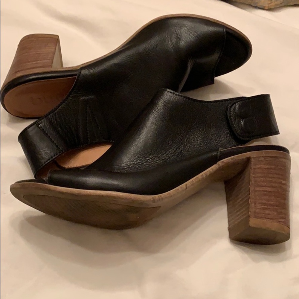 Bueno black leather heels size 38
